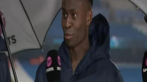 莱万受伤无碍，波兰教练称其有望出战下一轮比赛